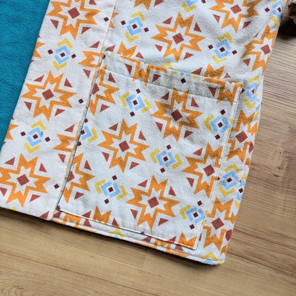 Colorful Geometric Patterned Jacket - Picture 5 of 6